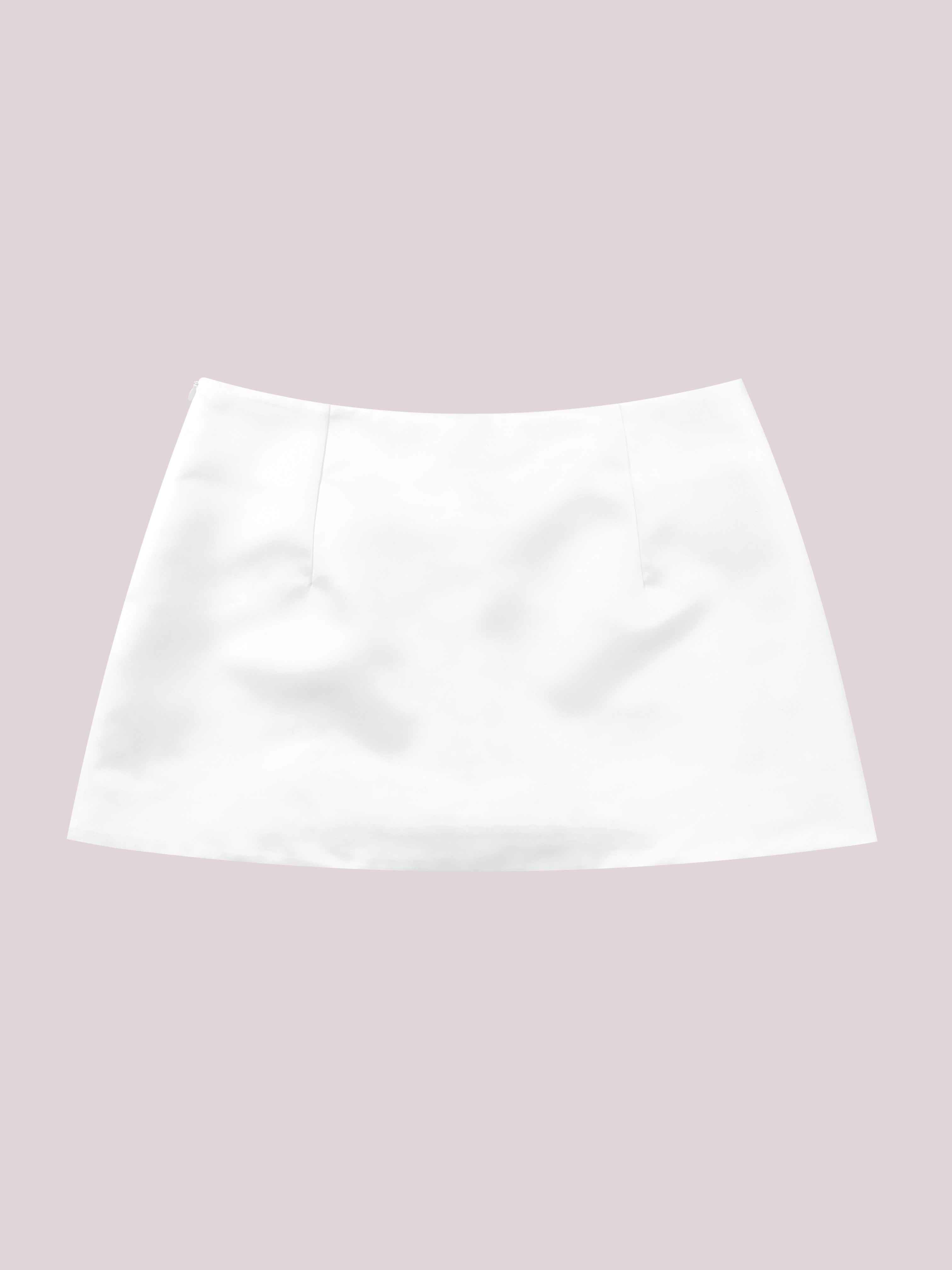 Romance 1314 x Glooth White Miniskirt