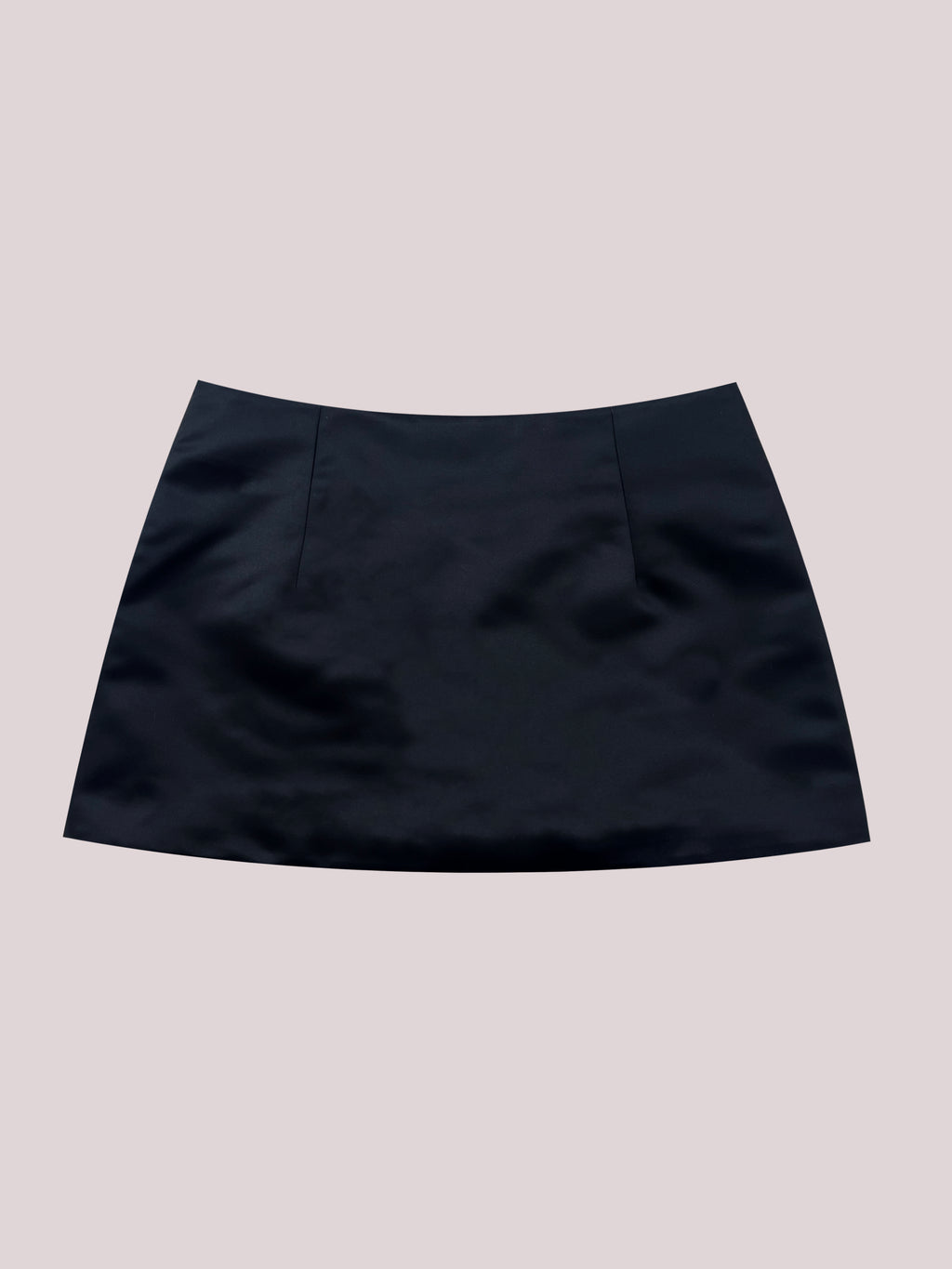 Romance 1314 x Glooth Black Miniskirt